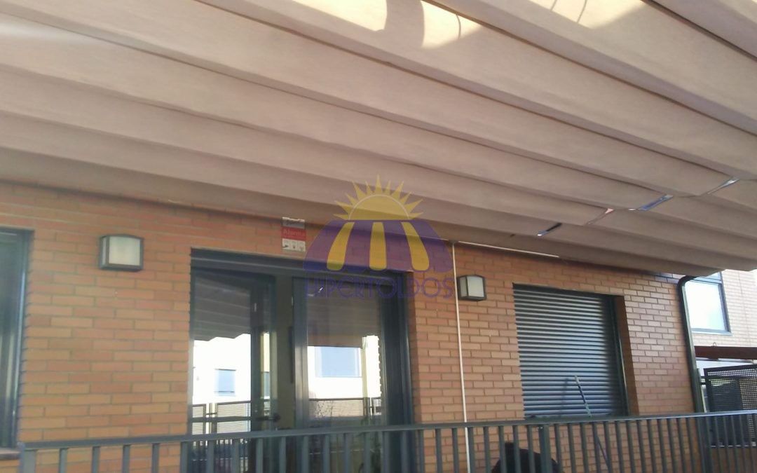 Pérgola para terrazas y áticos, Instalación y fabricación