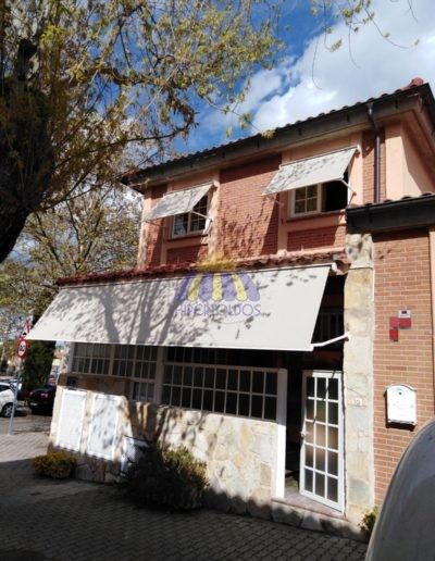 Toldo en chalet de Majadahonda